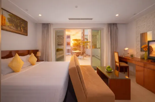 ไวท์ โลตัส โฮเทล ไซ่ง่อน โรงแรมใกล้เขตโฮจิมินห์