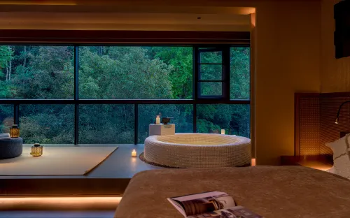 Tengchong Yishanyuan Sulfur Hot Spring Art Holiday Beauty Inn - 주차장