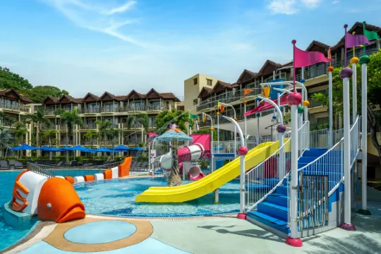 Phuket Marriott Resort & Spa, Merlin Beach