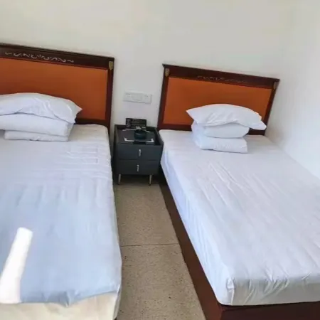 Jianping County Kalaqin Town Qinyuanchun Hotel