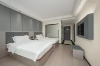 Huacheng Hotel (Baiyun International Airport Terminal T3 Branch) - Parkplatz