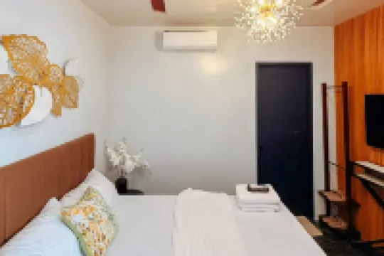 RedDoorz Premium at Top View Inn Palawan