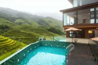 Floral Hotel · Guanhe Wild Charm Hotel - Pools