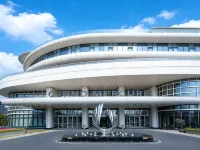 Grand Mercure Rizhao Haiqu โรงแรมในยื่อจ้าว