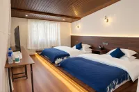 Ruyilai Homestay (Jiuzhaigou's Eternal Love)