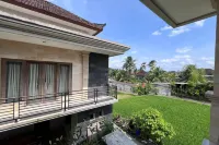 Pondok Tamiu Hotels near Blanco Museum