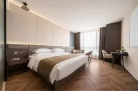 Junbai Hotel (Wuyi Quanxi)