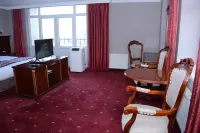 White House Hotel