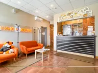 Kino Hostel on Vyborgskaya โรงแรมใกล้สวนฤดูร้อน