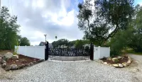 Rainbow guest house all for you near Temecula - โฮมสเตย์