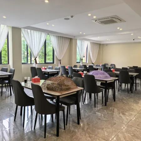 Home Inn Ruibai Cloud Hotel (Lishui Songyang Old Street Branch)