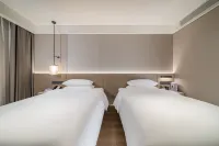 ROYEAH HOTEL - balcony