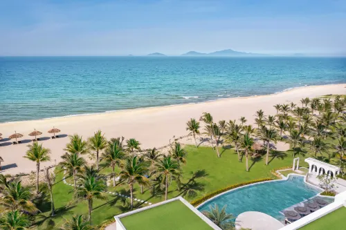 Royal Beachfront Resort & Spa Hoi An Danang - Tiny Houses