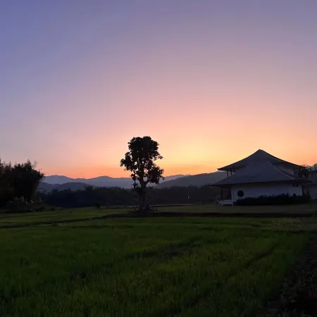 Sunyee Plus Resort