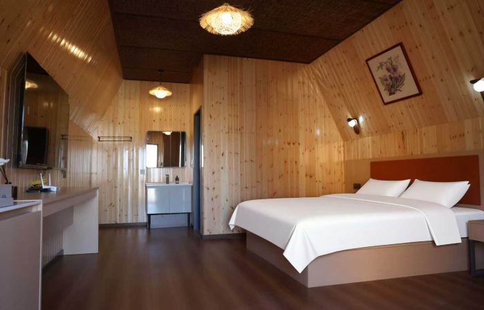 Nanshan Desert Off-Road Camping Hotel