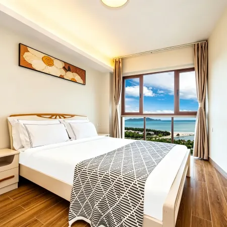 Laika Boutique Stay Scenic Apartment (Lingshui Clear Water Bay Food Street)
