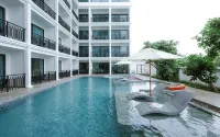 โรงแรมบีทูแม่สอด พรีเมียร์ - ที่มีสระว่ายน้ำ