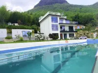 Wunonggu Resort - ที่มีสระว่ายน้ำ