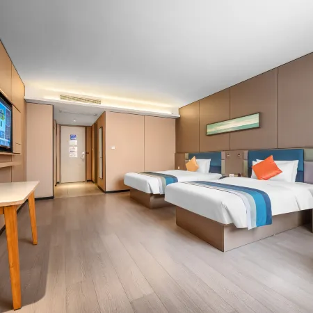 Homeinn Selected Hotel (Gong'an Yasi Plaza)