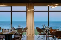 Black Sand Hotel - 4-Star