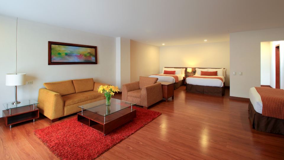 Hotel Windsor House by GEH Suites