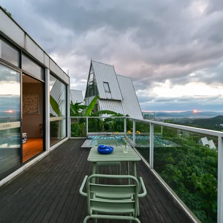 Sky  Yard