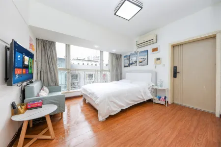 Chongqing Laiyue Homestay