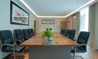 Yinshan Township Zhuwang Hotel