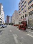 Zhaotong Dongjia Hotel (Jinhai Building Materials City)