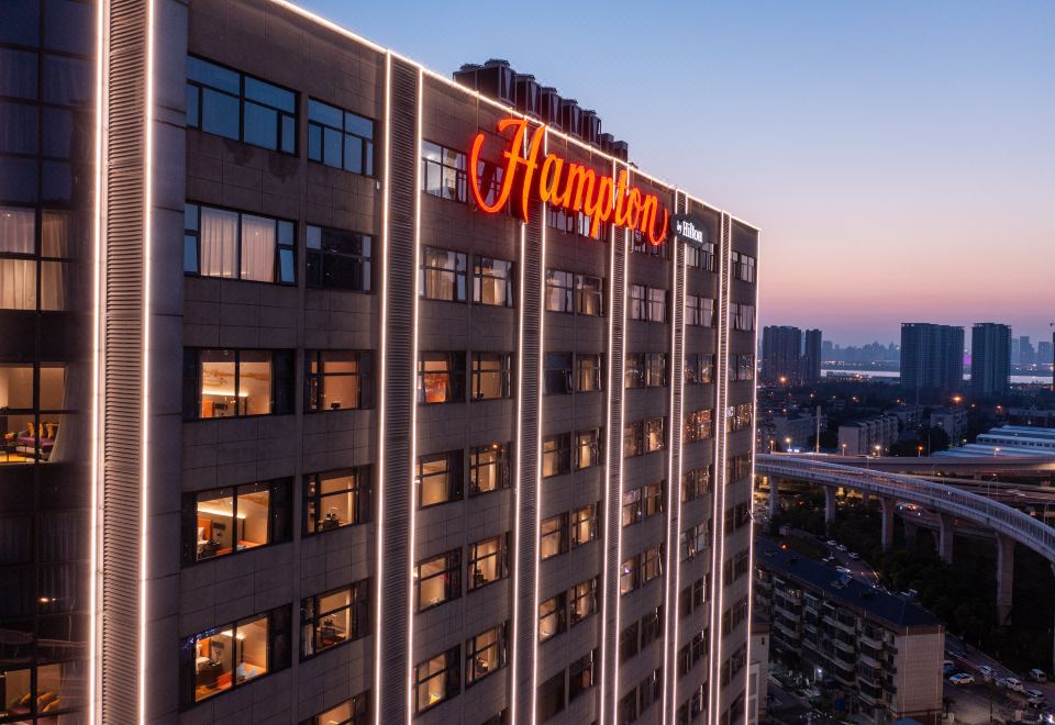 햄튼 바이 힐튼 우한 바이사저우 애비뉴 호텔 로비 이미지