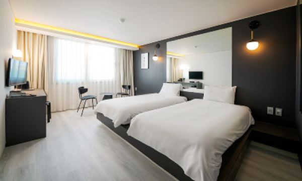 スタンダード ツインルーム パンパス ホテル チェジュの写真