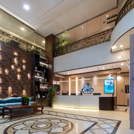 Peace Hotel (Korla Petrochemical Avenue)