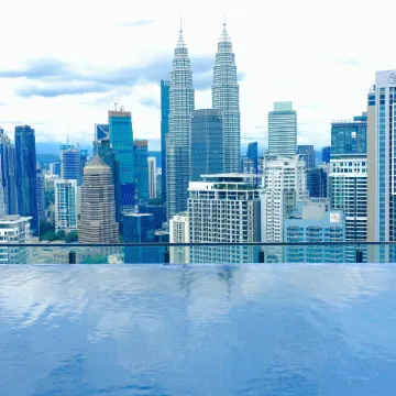 The Luxe by Infinitum Suites Отели рядом с достопримечательностью «Jalan Ampang»