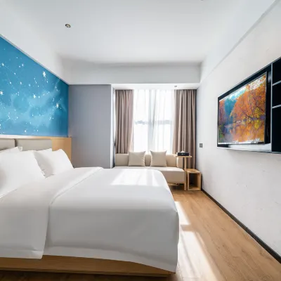 No.8 Season Hotel (Shenzhen University Yuehai Campus Branch) Các khách sạn gần Nhà hát Poly