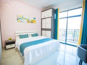 Nanning Light Luxury Homestay Apartment