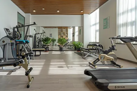 Ruicheng Oriental Hotel, Shenyang Отели рядом с достопримечательностью «Shenyang University of Chemical Technology (Northwest to Shenyang University of Chemical Technology School Hospital)»