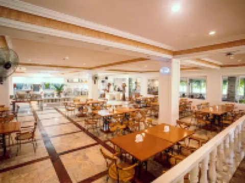 Whiterock Beach Hotel and Waterpark Hotels in Subic