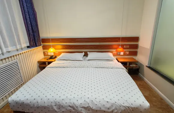 冠縣崇文快捷酒店