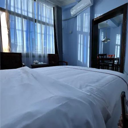 Huaxin Hotel