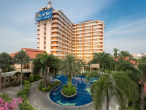 Eastern Grand Palace Hotels near Pattaya Tai