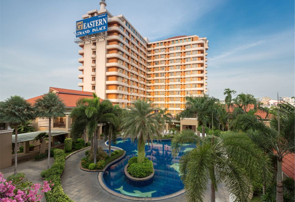 Eastern Grand Palace Hotel Over view