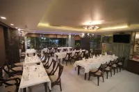 Hotel Atulyaa Taj