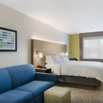 Holiday Inn Express PLYMOUTH by IHG Отели рядом с достопримечательностью «Plymouth Mayflower»