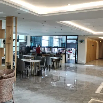 Nyima Haoyuan Grand Hotel