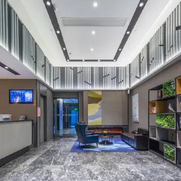 Motel 168 (Fuyang Funan Dicheng North Road)