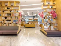 Atour Hotel (Nanjing Xianlin University City Shengchuangyuan) Hotels near Qi Xia Mountain