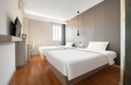 Puyou Hotel (Xiamen Zhongshan Road Gulangyu Wharf Branch)