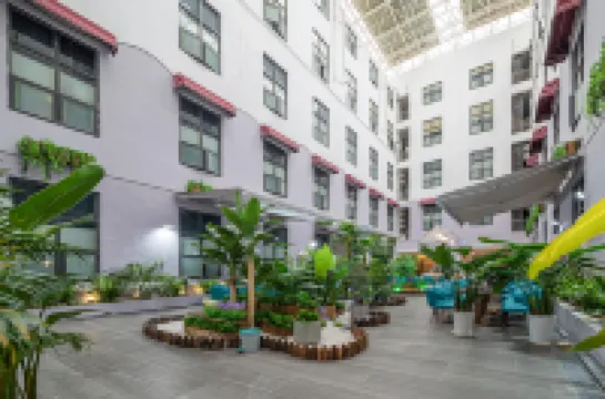 Yeste International Hotel (Nanning East Railway Station Agricultural Products Trading Center)