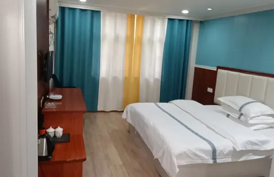 岳西嚴勝聚賢農莊