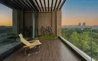 Ages Hotel - balcony